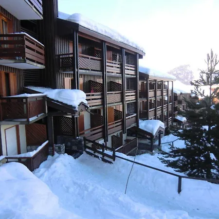 Apartment Renove Aux Pieds, 4 Pers, Balcon - Fr-1-181-2465